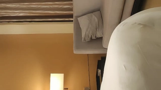 一个人在家吃饭、玩穴，潺潺水声~