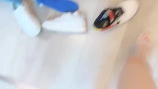 活泼的女孩喜欢做爱口交吃精液