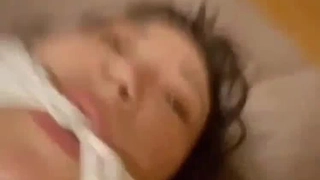 极品女友穿着黑丝情趣被搞喷，这次的单男给力了