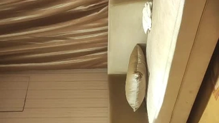 大奶少女被屁股操,骑着假阳具达到高潮